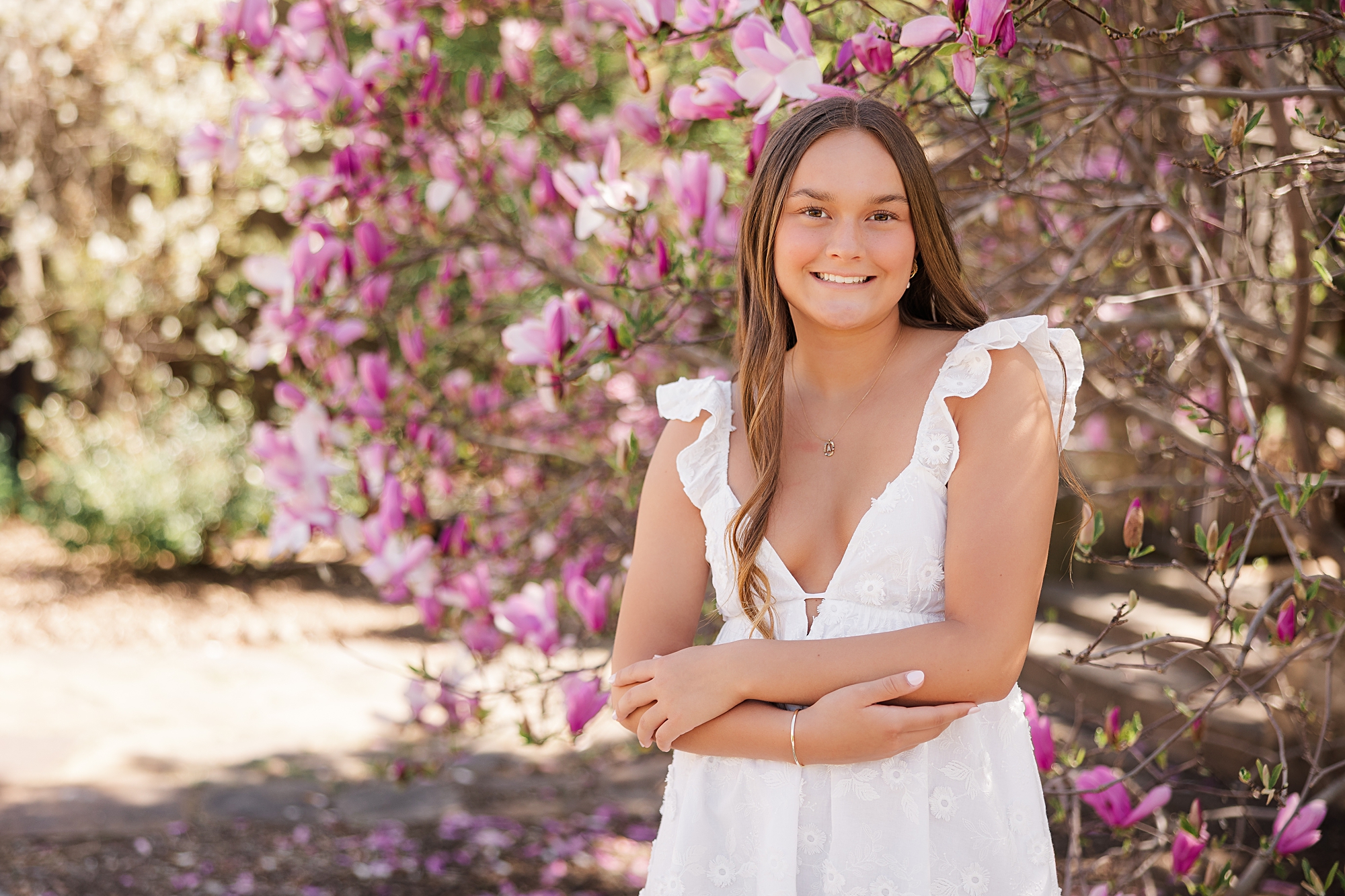 Oconto High school girl senior portrait at the Paine Art Museum and Gardens in Oshkosh wi